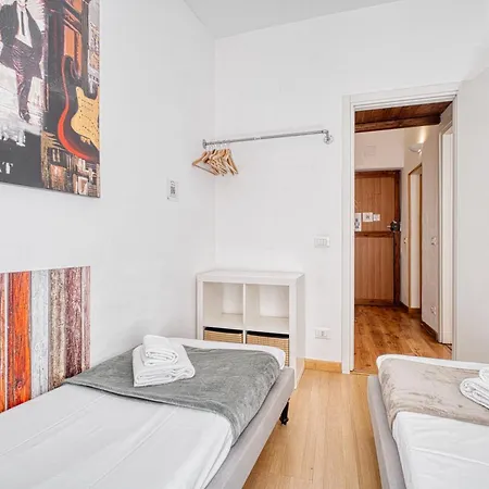 2 Bdr Balestrari Palace close to Campo dei Fiori Piazza Navona Piazza Venezia-3